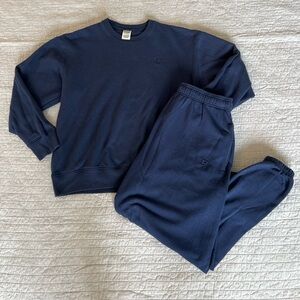 VS PINK Jogging Set.